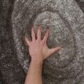 Covor Vanja Koberec Grey, 80 x 150 cm, 100% poliester, gri/negru