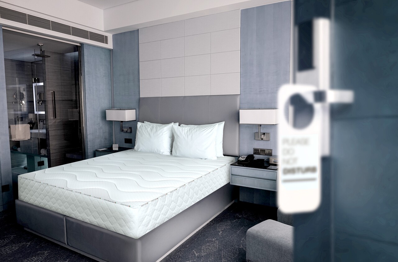 Discover stock pillow Saltea Green Future Hotel Line Memory Pocket 7 Zone 160 x 200 x 30 cm -  green-future.ro
